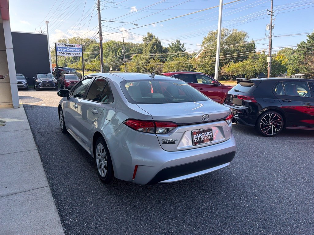 Used 2021 Toyota Corolla LE w/ Carpet Mat Package (TMS) FWD image 6