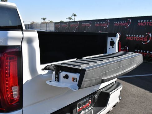 Used 2022 GMC Sierra 1500 AT4 w/ AT4 Premium Package image 53