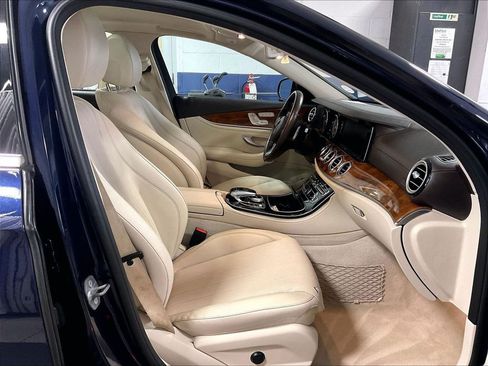 Used 2018 Mercedes-Benz E 400 4MATIC Wagon image 11