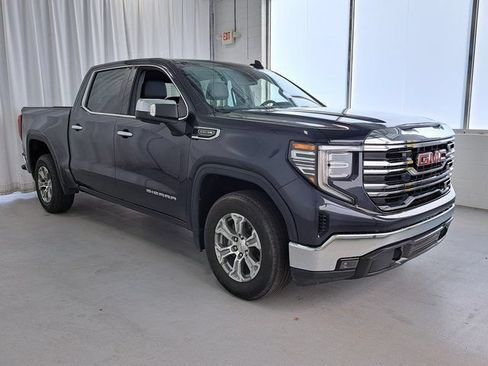 Used 2025 GMC Sierra 1500 SLT RWD image 4