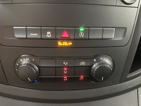 Used 2020 Mercedes-Benz Metris image 16