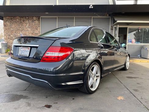 Used 2013 Mercedes-Benz C 250 C 250 Luxury 4dr Sedan image 12