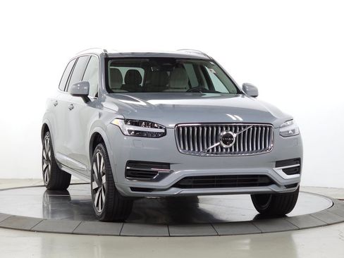 Certified 2024 Volvo XC90 T8 Plus AWD/4WD image 1