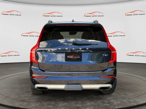 Used 2017 Volvo XC90 T6 Momentum w/ Vision Package AWD/4WD image 9