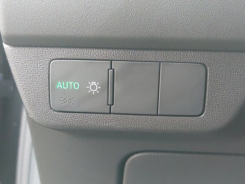 Certified 2023 Audi Q4 e-tron Premium Plus w/ Premium Plus AWD/4WD image 33