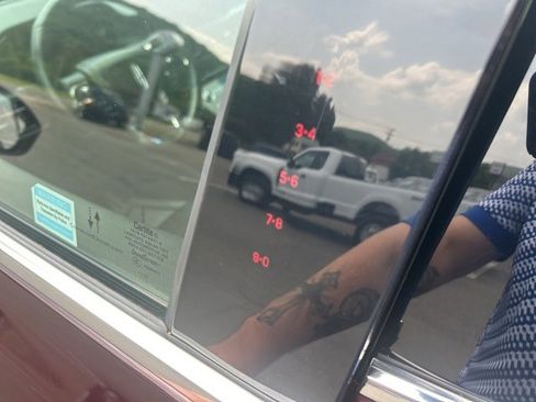 Used 2022 Lincoln Nautilus Standard w/ Premium Package image 13