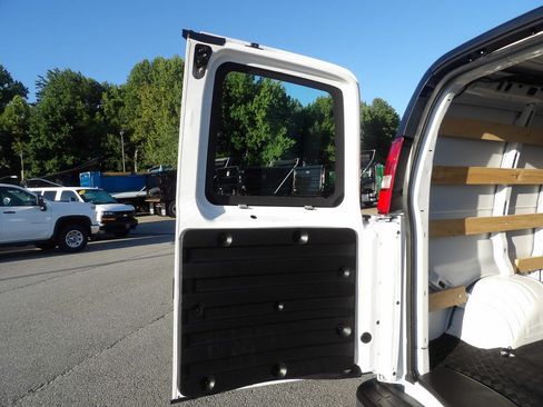 Used 2025 GMC Savana 2500 w/ Driver Convenience Package RWD image 44