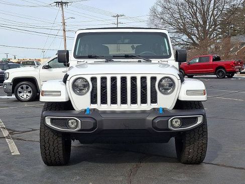 Used 2022 Jeep Wrangler Unlimited Sahara w/ Cold Weather Group image 2