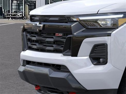 New 2025 Chevrolet Colorado Z71 image 13