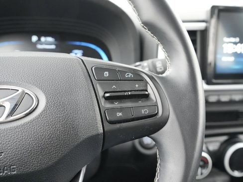 Certified 2023 Hyundai Venue Limited image 24