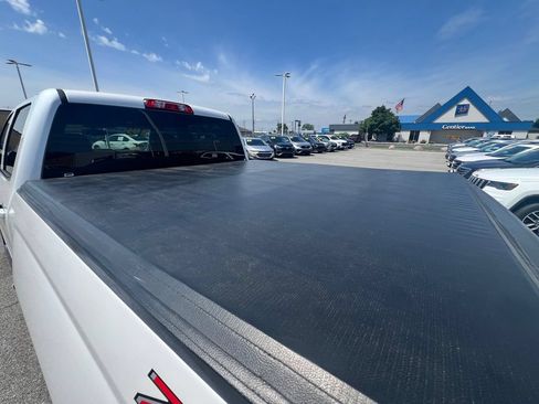 Used 2018 Chevrolet Silverado 1500 LT w/ True North Edition AWD/4WD image 36