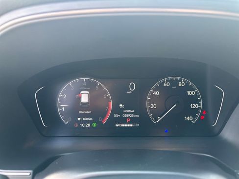 Used 2024 Honda Pilot TrailSport image 23