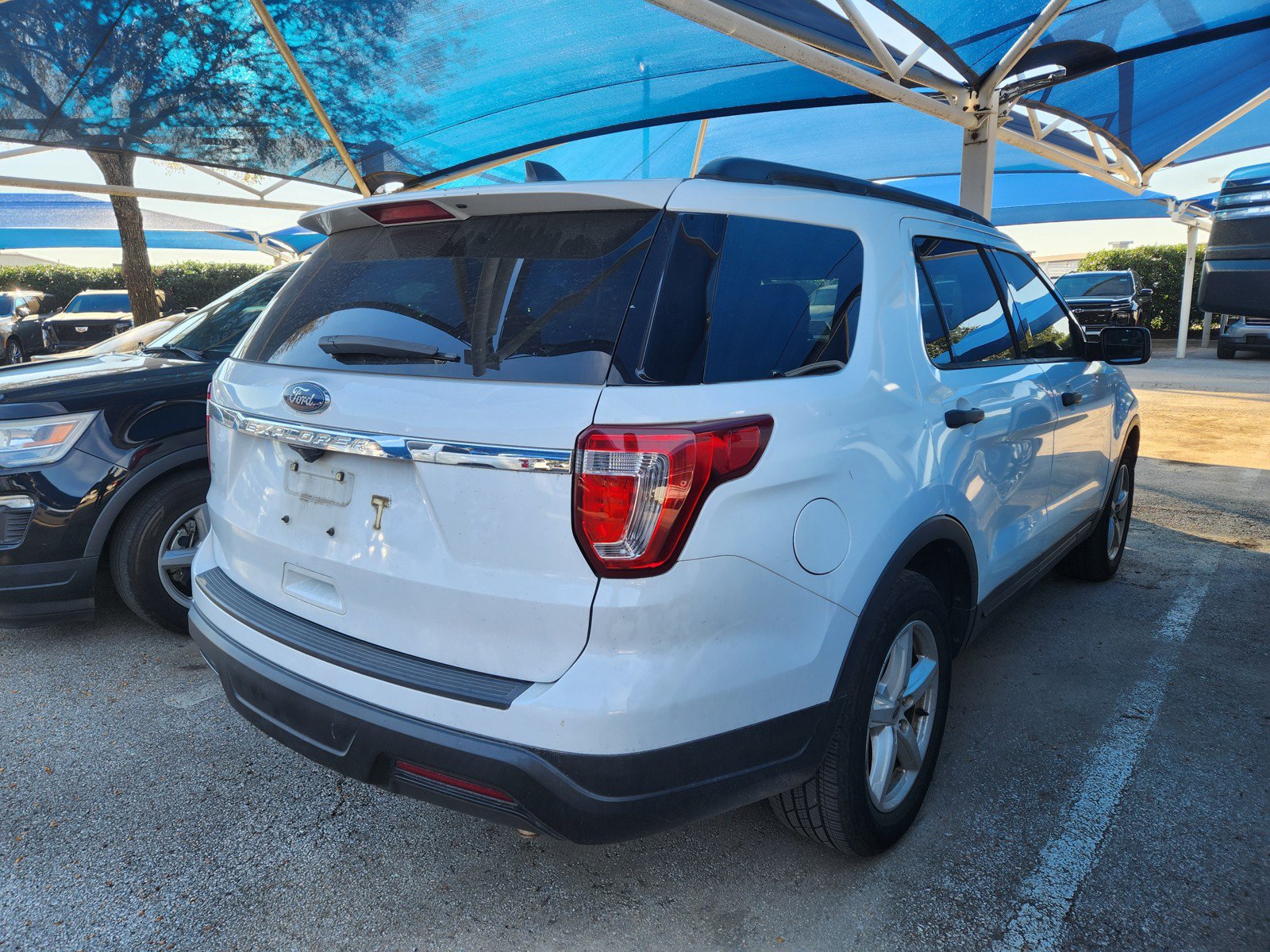 Used 2018 Ford Explorer FWD image 4