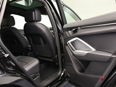 Used 2025 Audi Q3 2.0T Premium w/ Convenience Package image 52