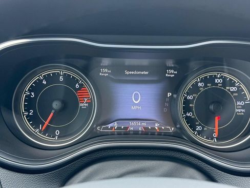 Used 2023 Jeep Cherokee Altitude Lux AWD/4WD image 17