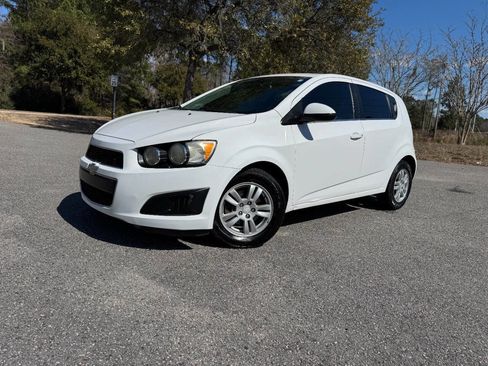 Used 2014 Chevrolet Sonic LT image 29