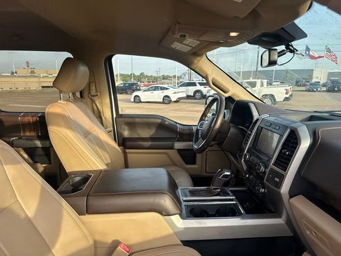 Used 2019 Ford F150 Lariat RWD image 27