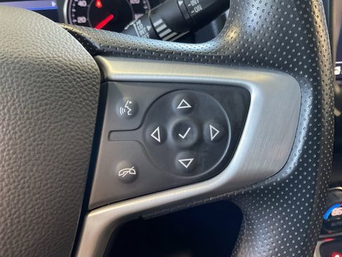 Used 2022 GMC Terrain SLE w/ Driver Convenience Package image 14