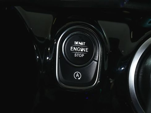 Used 2020 Mercedes-Benz CLA 250 4MATIC image 32