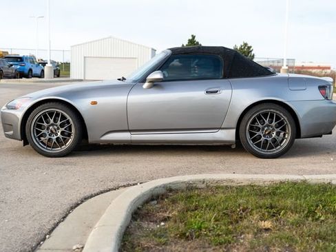 Used 2000 Honda S2000 image 5