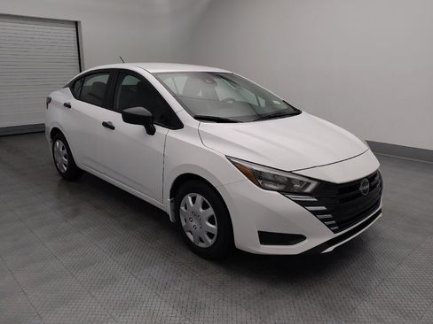 Used 2025 Nissan Versa S w/ Trunk Package FWD image 13