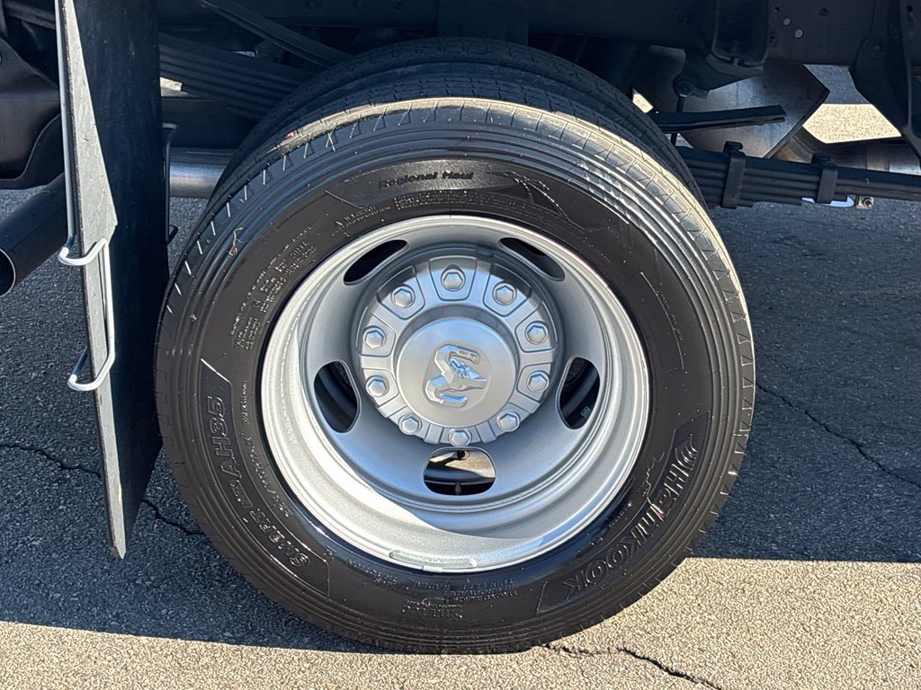Used 2023 RAM 5500 Tradesman RWD image 25