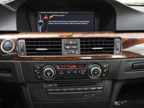 Used 2010 BMW 328i Sedan RWD image 26
