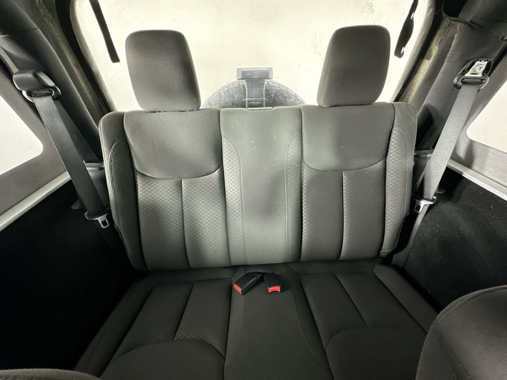 Used 2015 Jeep Wrangler Sport w/ Connectivity Group AWD/4WD image 13