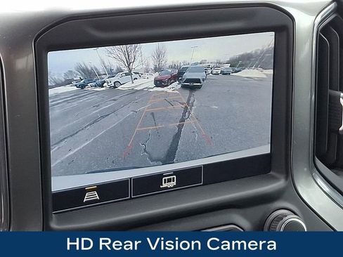 Used 2021 Chevrolet Silverado 1500 LT Trail Boss w/ Convenience Package II image 21