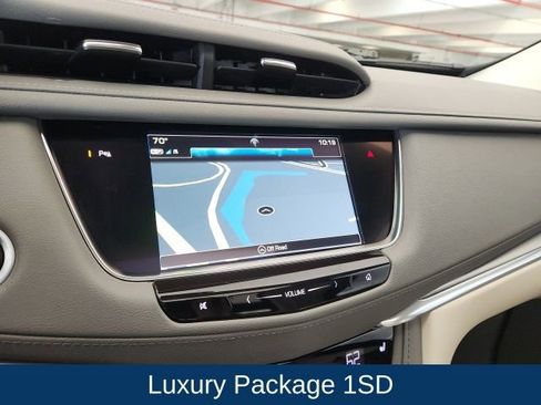 Used 2019 Cadillac XT5 Luxury image 3