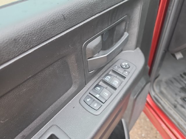 Used 2019 RAM 1500 Express AWD/4WD image 11
