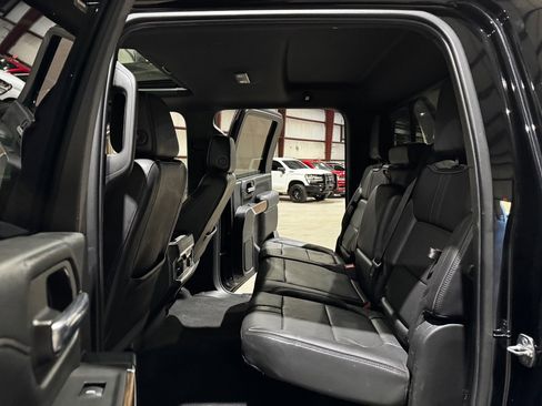 Used 2020 Chevrolet Silverado 2500 High Country w/ Technology Package image 16