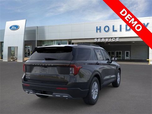 New 2026 Ford Explorer Active w/ Active Comfort Package image 8