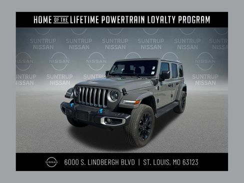 Used 2023 Jeep Wrangler Unlimited Sahara w/ Cold Weather Group AWD/4WD image 1