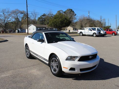 Used 2012 Ford Mustang Premium image 3