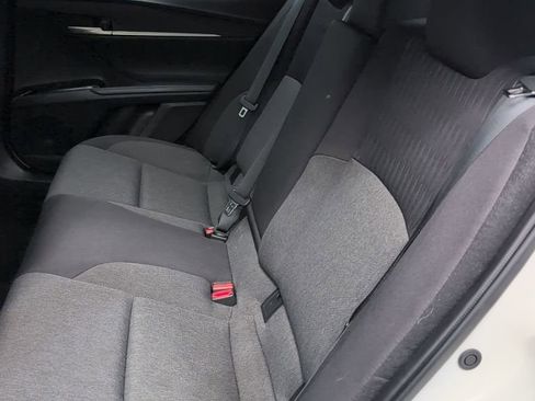 Used 2025 Toyota Camry LE image 4