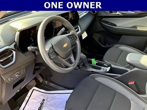 Certified 2024 Chevrolet TrailBlazer LT w/ Driver Confidence Package image 17