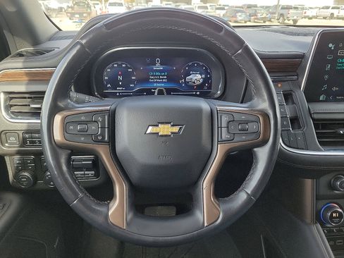 Used 2024 Chevrolet Suburban High Country w/ Advanced Technology Package image 19