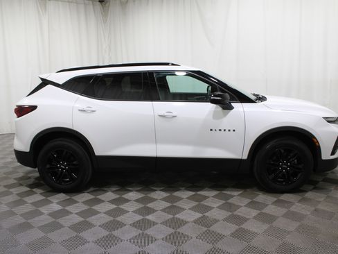 Used 2021 Chevrolet Blazer LT image 32