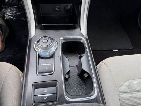 Used 2018 Ford Fusion S FWD image 19
