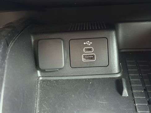 Certified 2025 Ford Bronco Sport Outer Banks w/ Outer Banks Tech Package+ AWD/4WD image 15