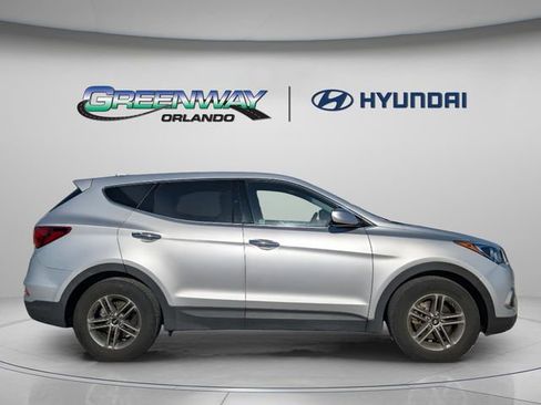 Used 2017 Hyundai Santa Fe Sport FWD image 9