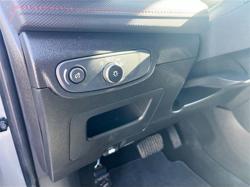 Used 2025 Chevrolet TrailBlazer RS w/ Driver Confidence Package image 10