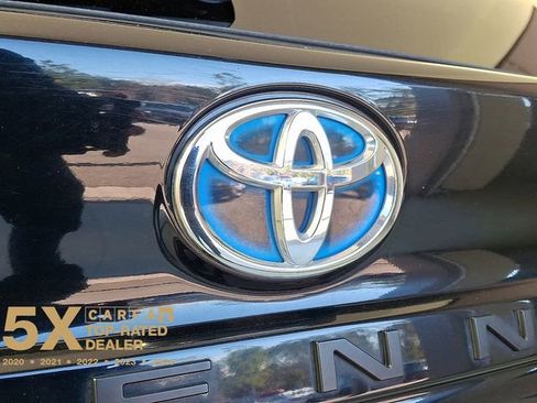 Certified 2024 Toyota Sienna LE image 35