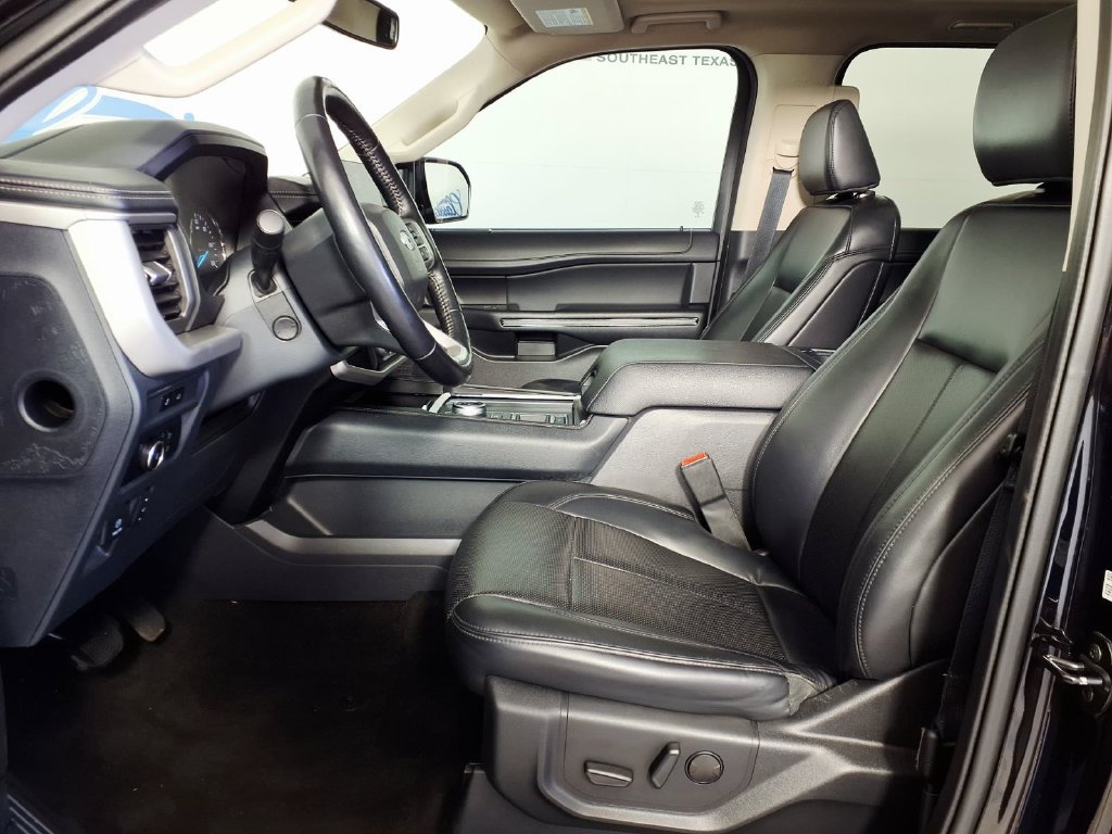 Used 2023 Ford Expedition XLT RWD image 7