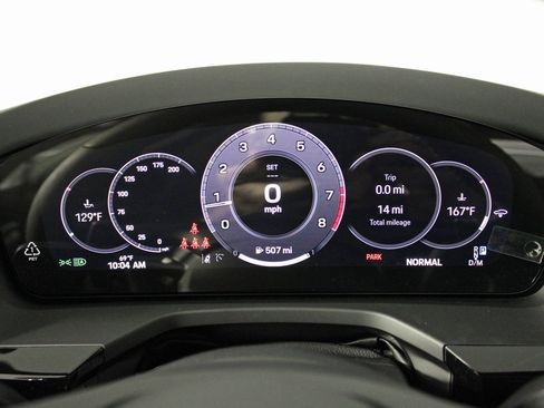 Used 2025 Porsche Panamera 4 image 23