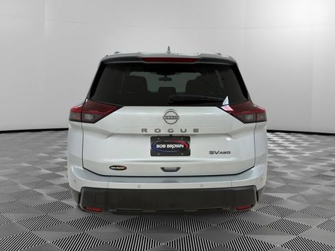Used 2024 Nissan Rogue SV w/ SV Premium Package AWD/4WD image 4