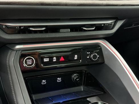 Certified 2025 Audi Q5 Premium w/ Convenience Package AWD/4WD image 22