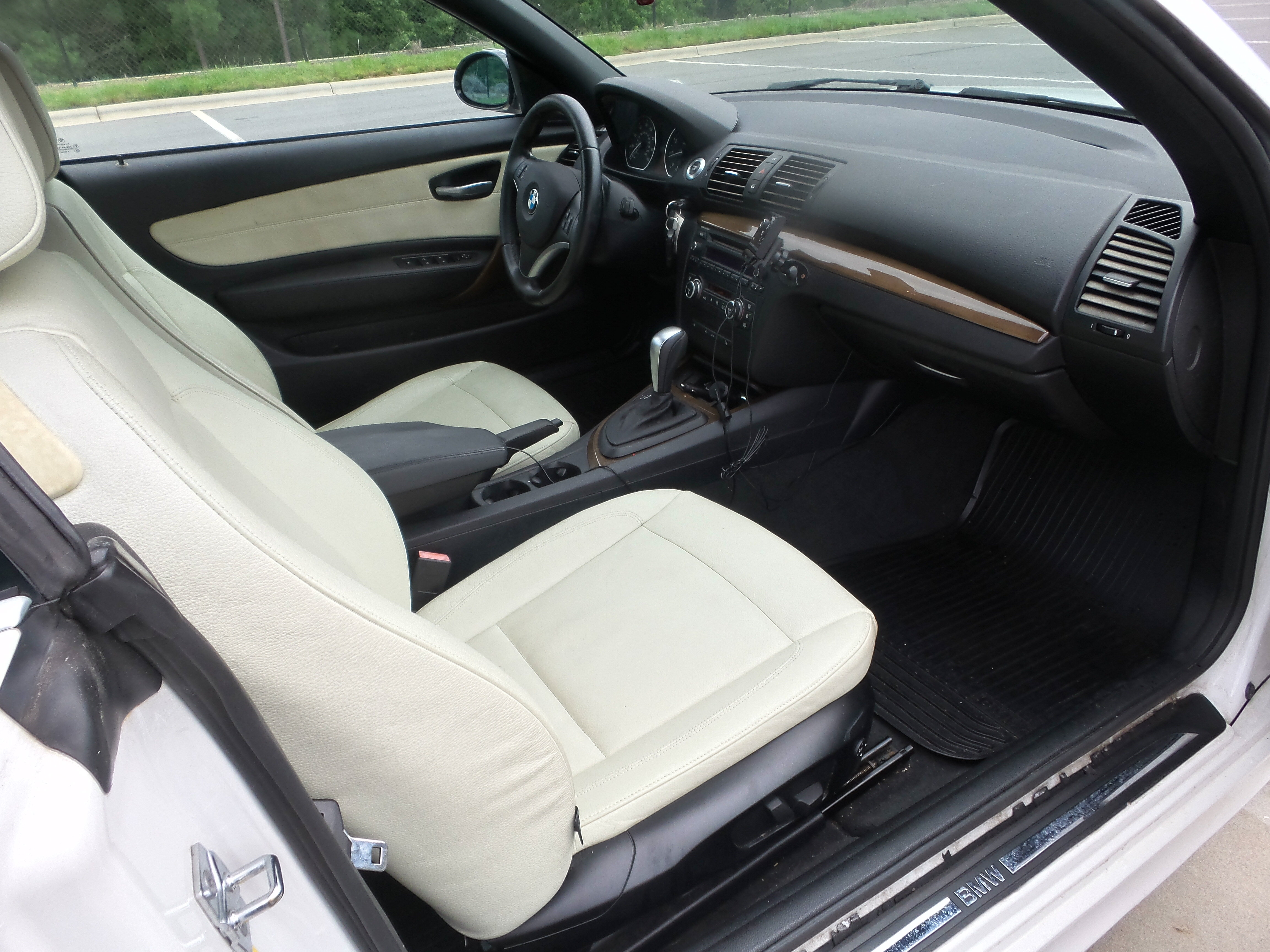 Used 2009 BMW 128i Convertible RWD image 53
