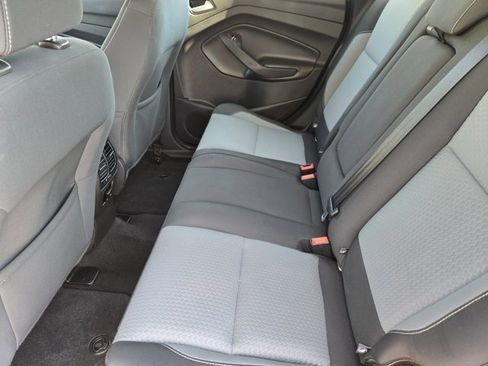Used 2017 Ford C-MAX Energi SE w/ Equipment Group 401A image 30